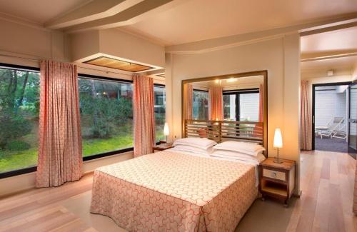 Bluserena alborea-1
